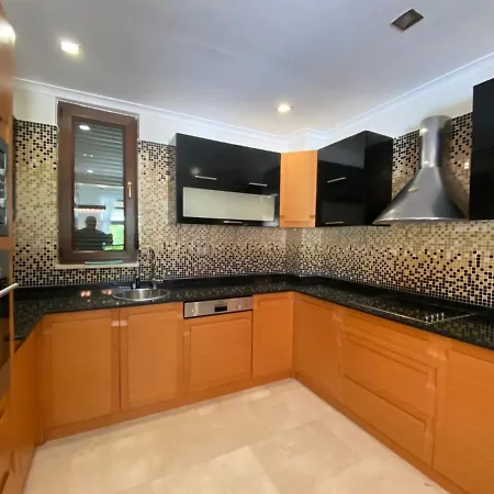 Luxury 3 Bedrooms Villa,Private Pool Gold City Villa *