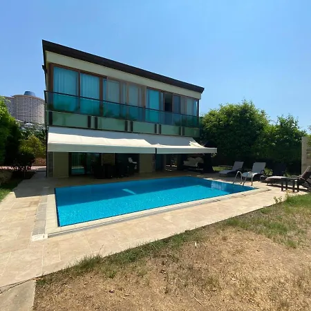 Luxury 3 Bedrooms Villa,Private Pool Gold City *