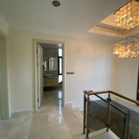 Luxury 3 Bedrooms Villa,Private Pool Gold City *